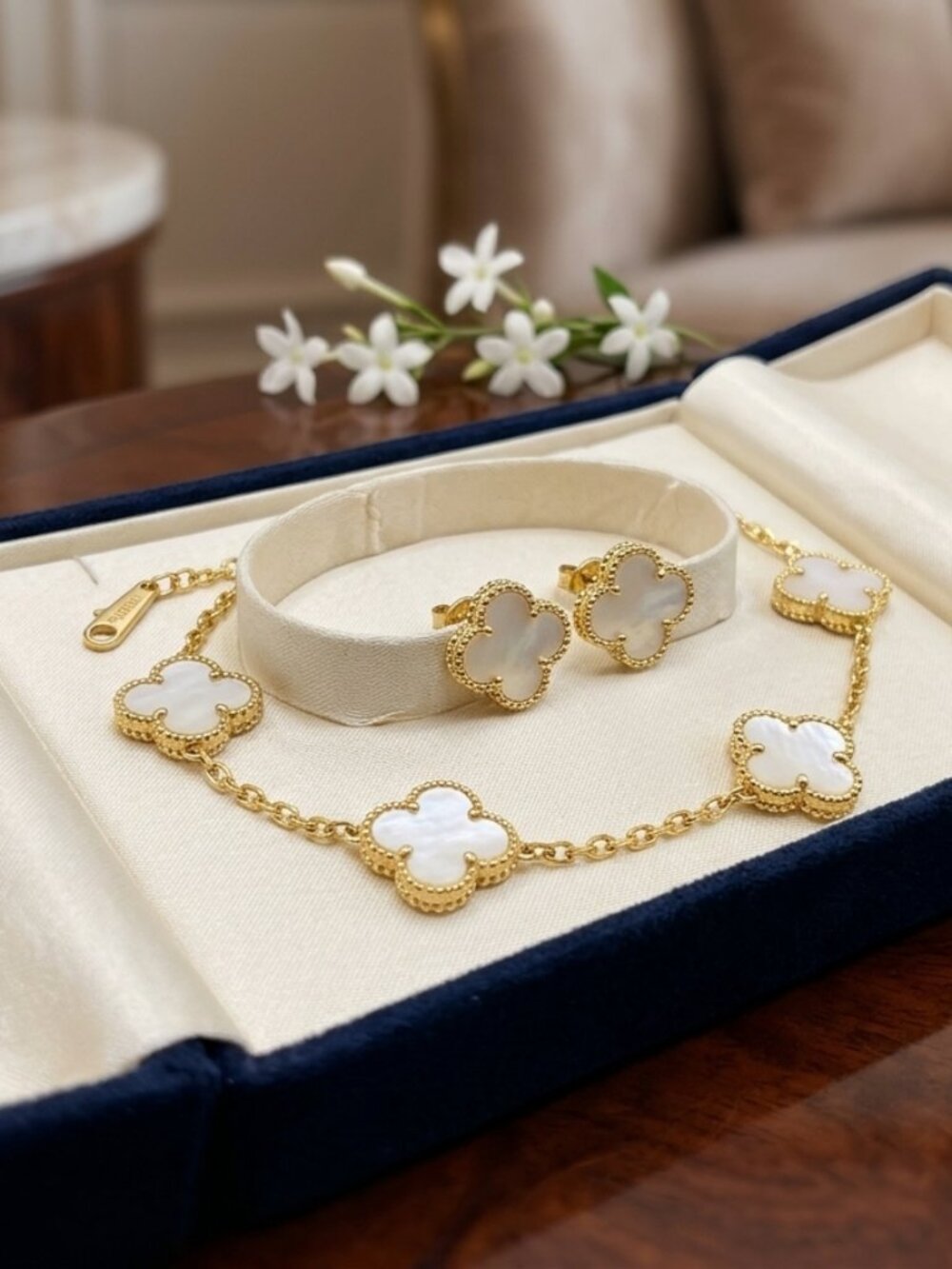 NEW Non-Tarnish Gold Plated Clover Jewelry Set - Mother of Pearl Style